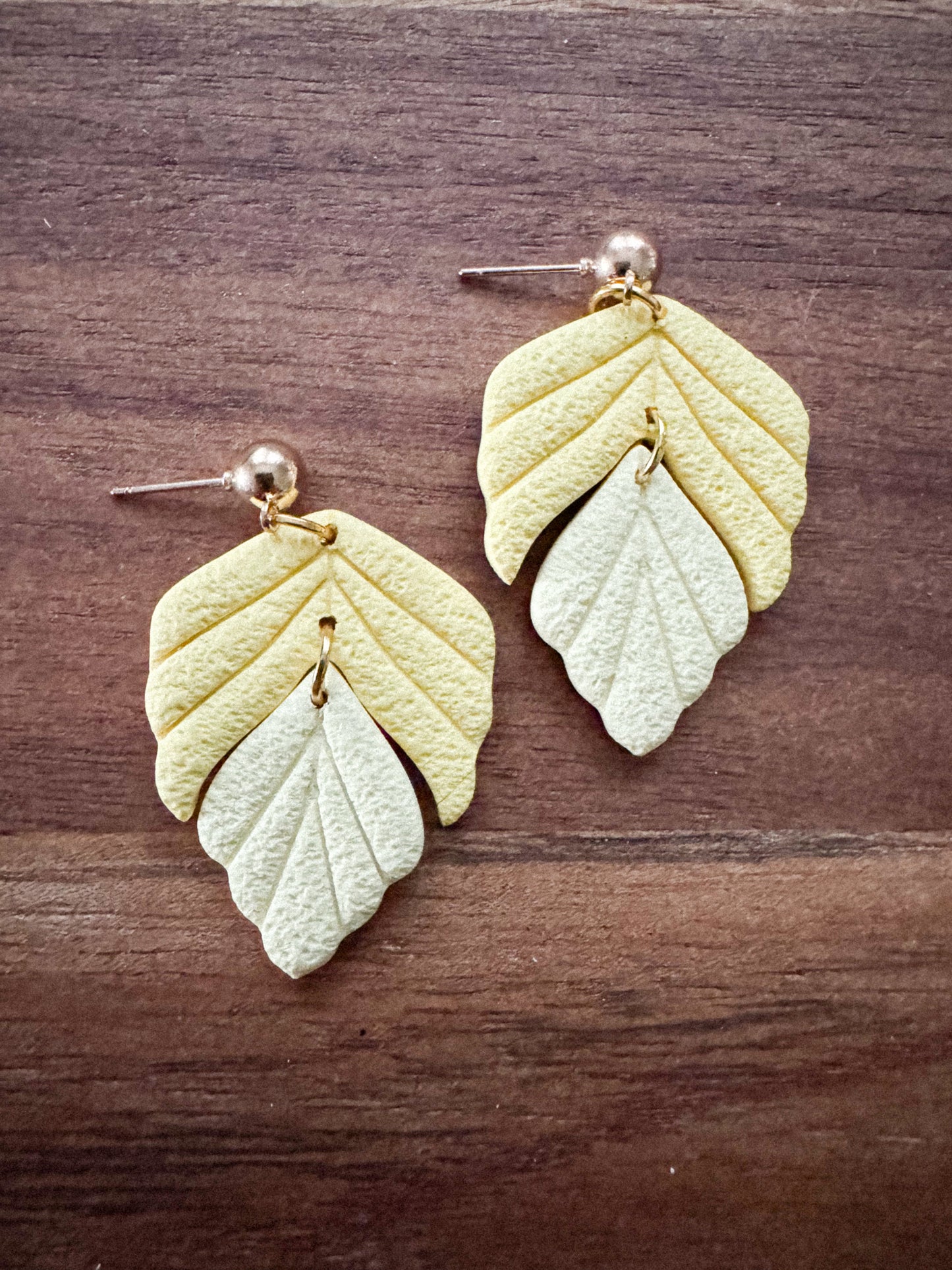 Boho Feathers in Shades of Yellow